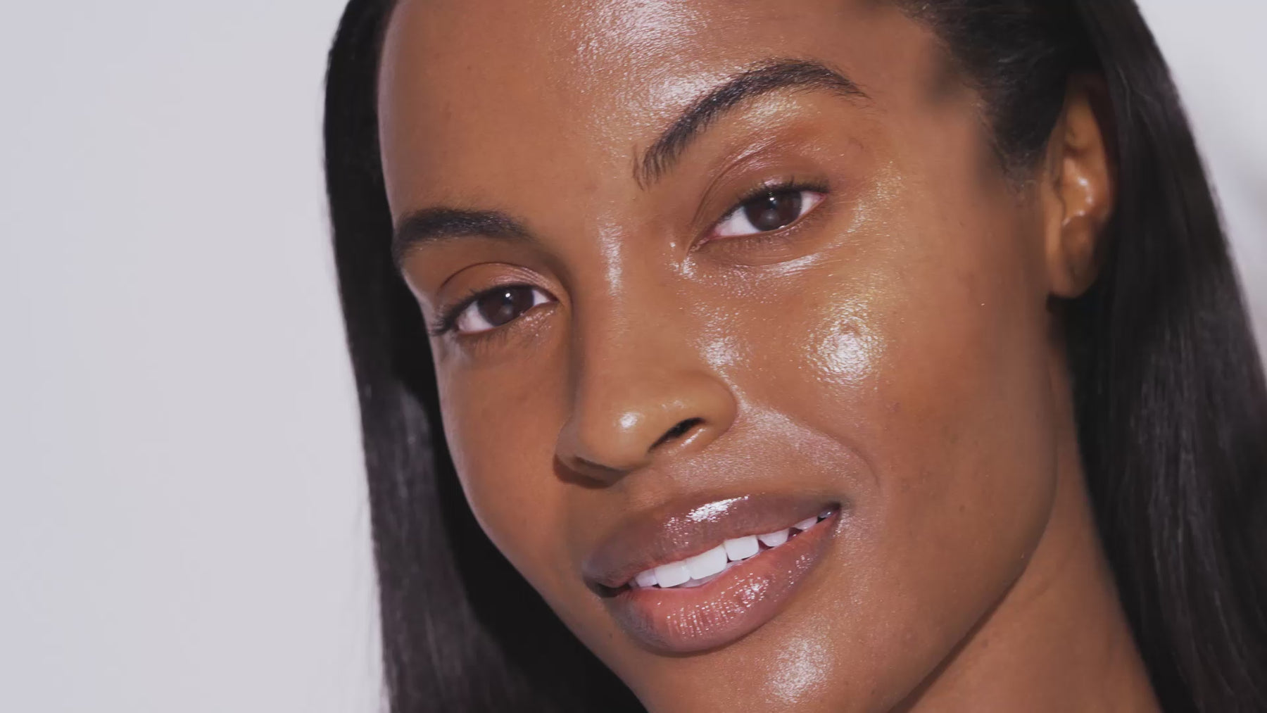 Blendrops give a natural look, adjust for skin tones. 